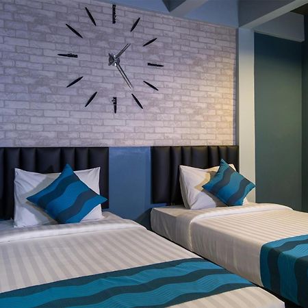 הוסטל קראבי Amity Poshtel מראה חיצוני תמונה