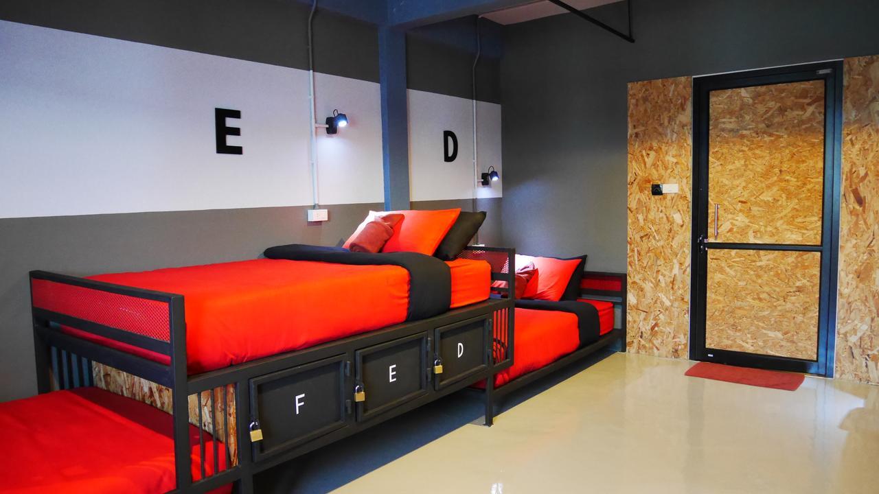 הוסטל קראבי Amity Poshtel מראה חיצוני תמונה