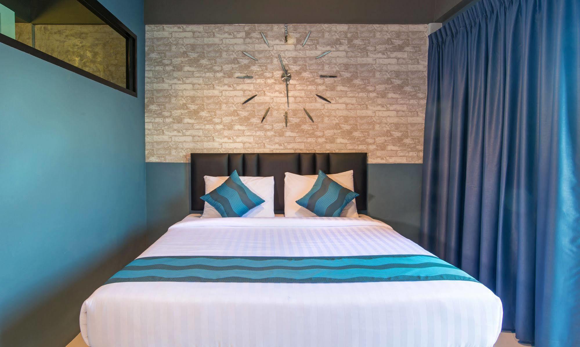 הוסטל קראבי Amity Poshtel מראה חיצוני תמונה